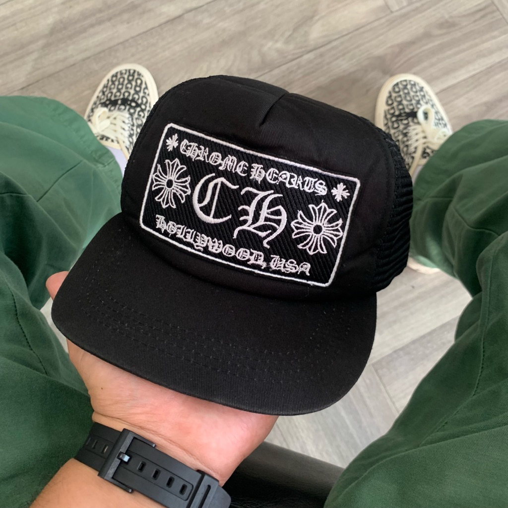 Chrome Hearts Trucker Hat / Topi