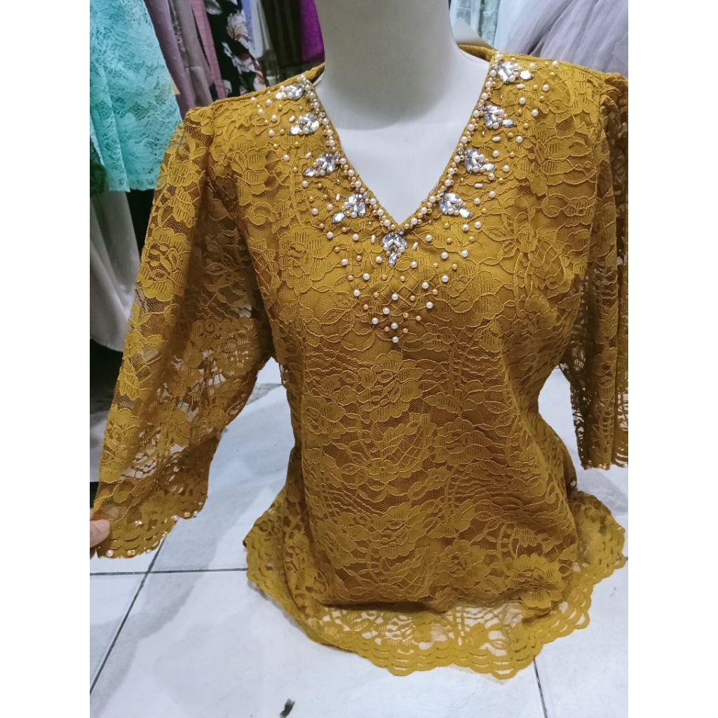 KEBAYA BROKAT BLOUSE BROKAT LENGAN 3/4 BAHAN FULL BROKAT MIX PAYET LEHER V WARNA BIRU EMERALD MAROON