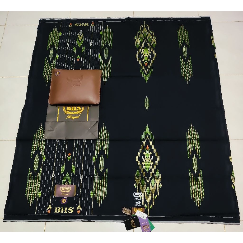 BHS ROYAL STB GOLD HITAM