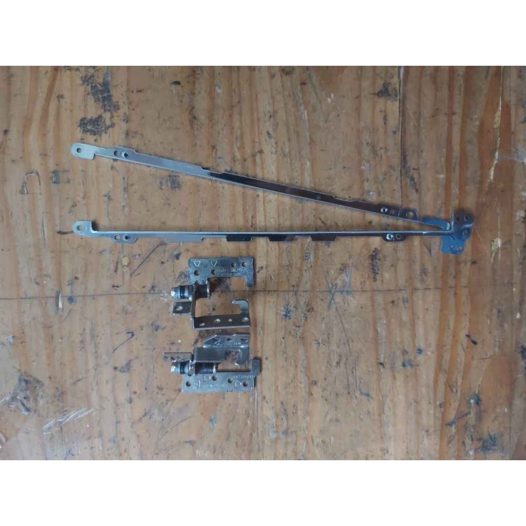 Engsel dan Laptop HP Mini 311 HP Mini 311-1002TU Left Right Second Ori Non garansi