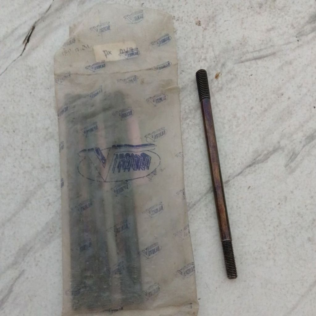 Baut Tanam Blok Vespa PX