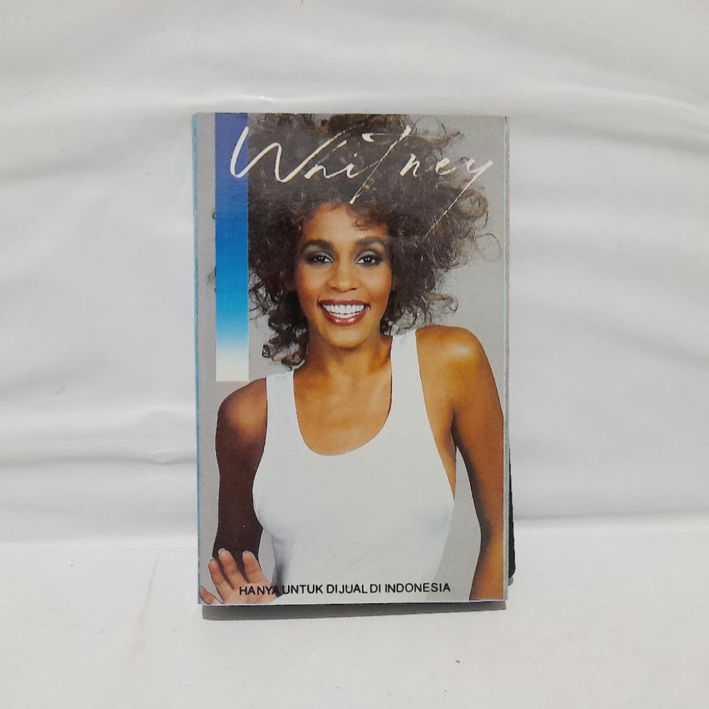 Kaset Whitney Houston - Whitney