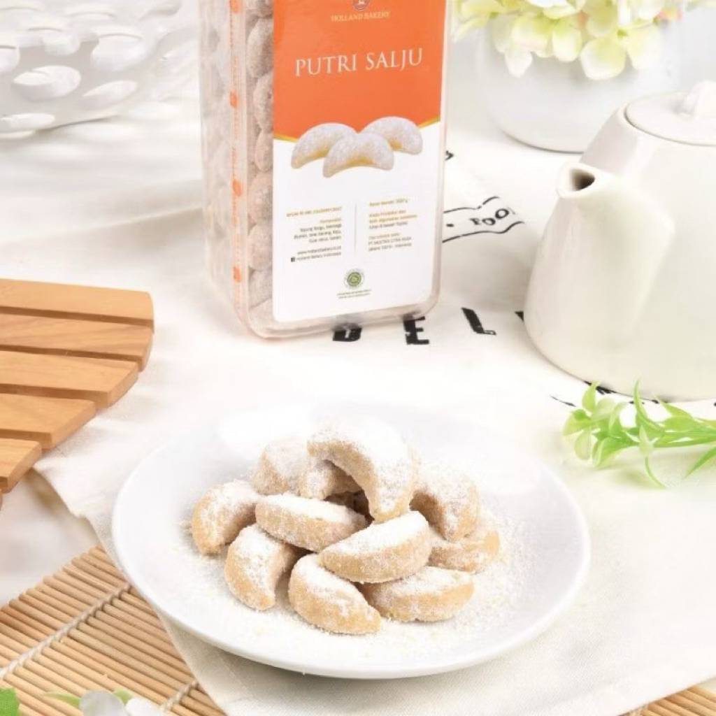 PUTRI SALJU BY HOLLAND BAKERY