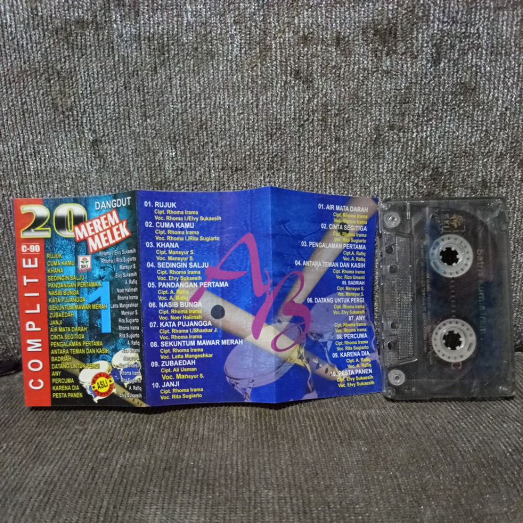 kaset seleksi dangdut campuran