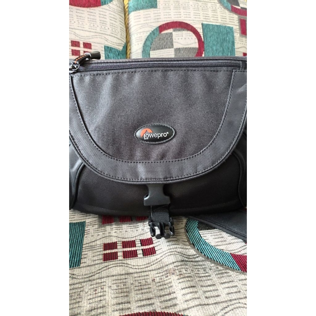TAS KAMERA LOWEPRO