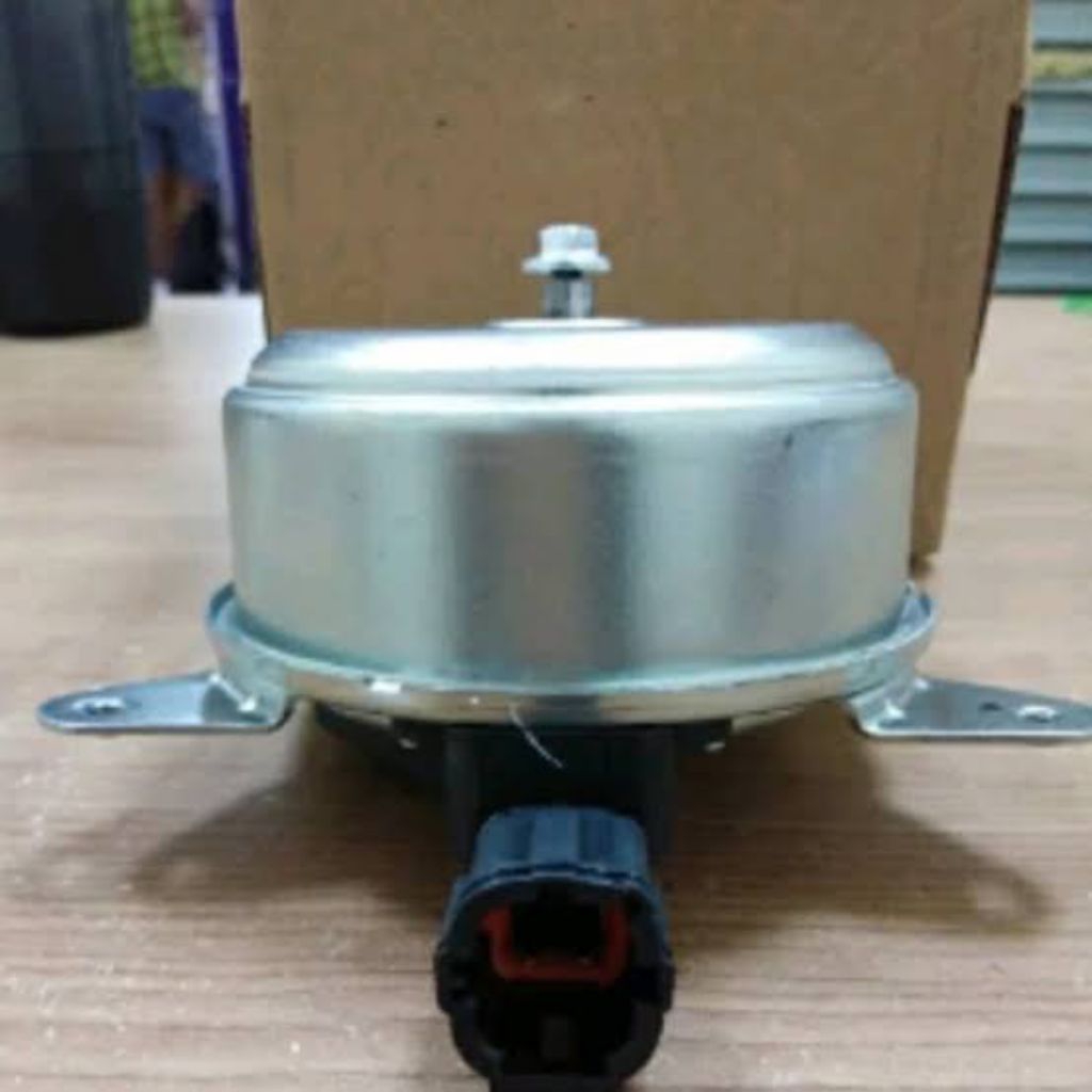 AC NISSAN XTRAIL T30 SERENA C24