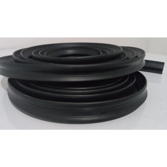 Karet FenderMobil  Suzuki Grand Vitara