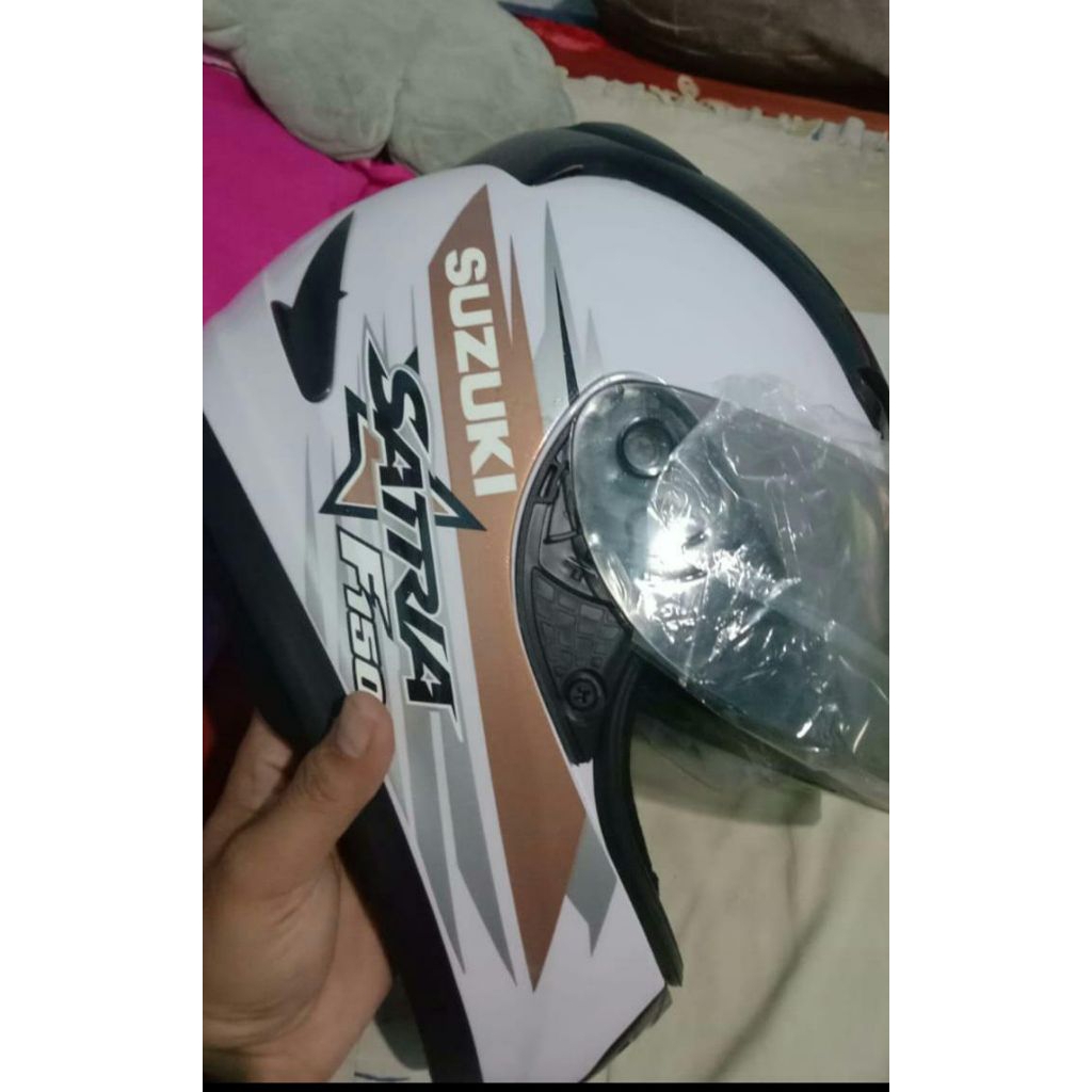 Helm Original Suzuki