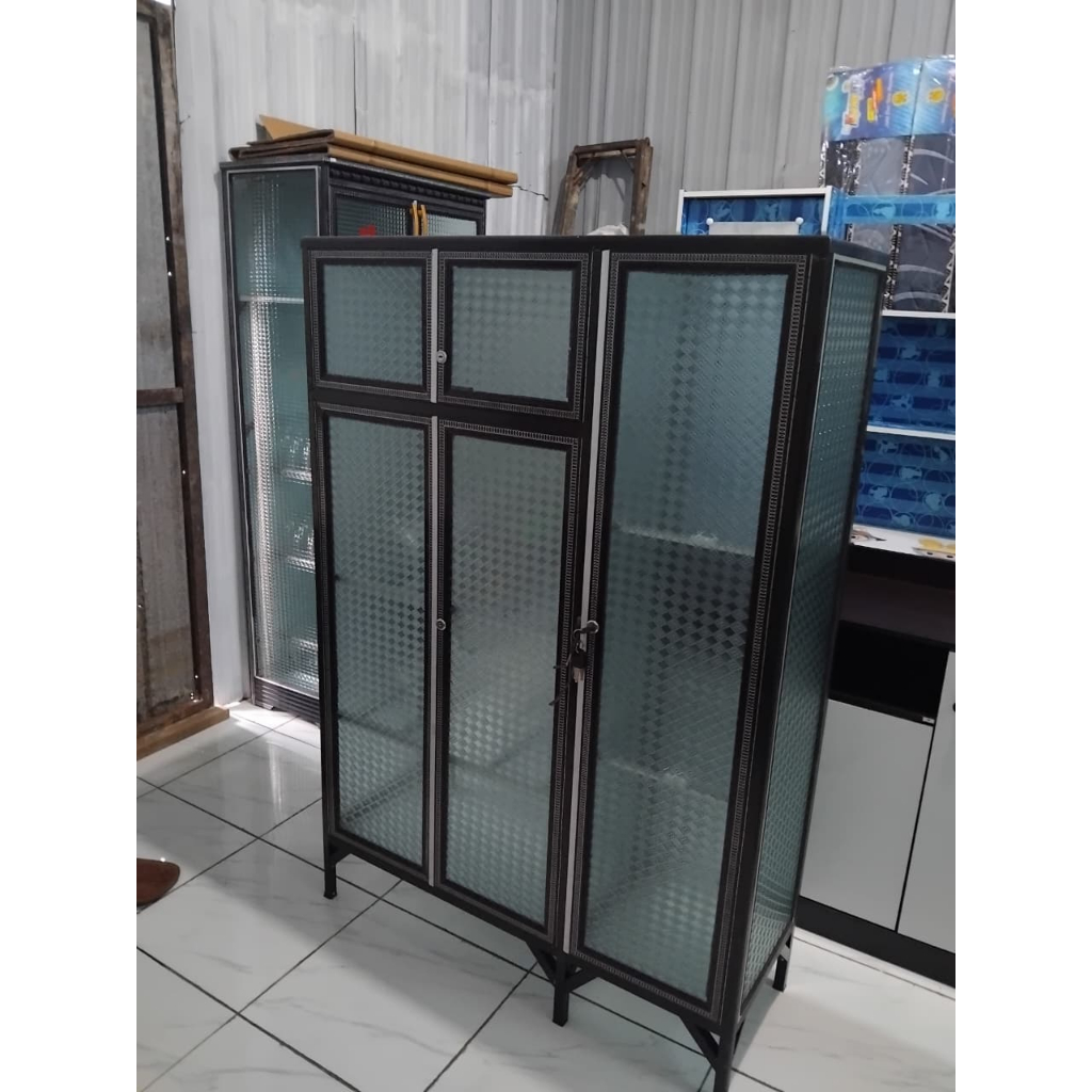 LEMARI RAK PIRING 5 PINTU BANJARMASIN