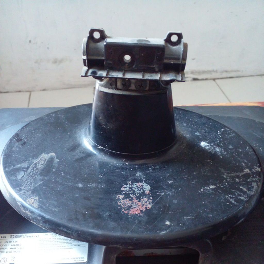 kaki bracket monitor flatron LG w1643s