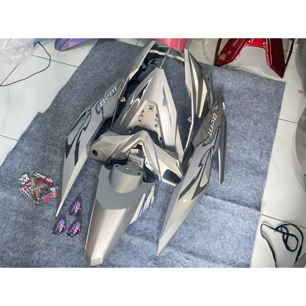 full body beat esp silver greyy + striping