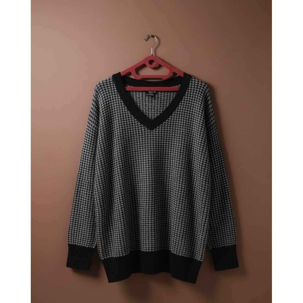 sweater tebal wanita hitam putih oversize