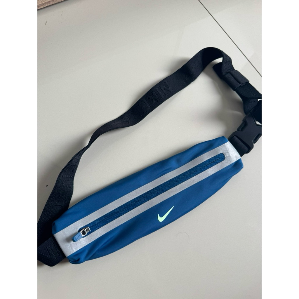 nike running belt