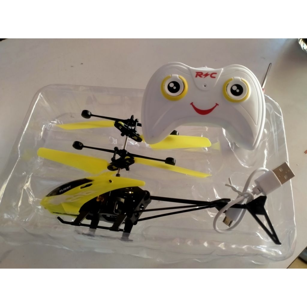 Helicopter. bisa terbang,sensor tangan,mainan anak anak masa kini