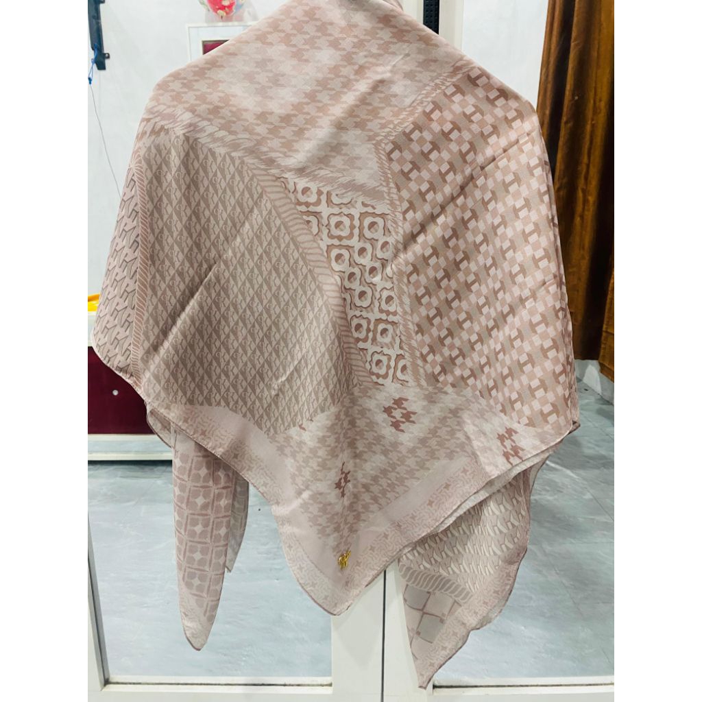 preloved scarf puru kambera