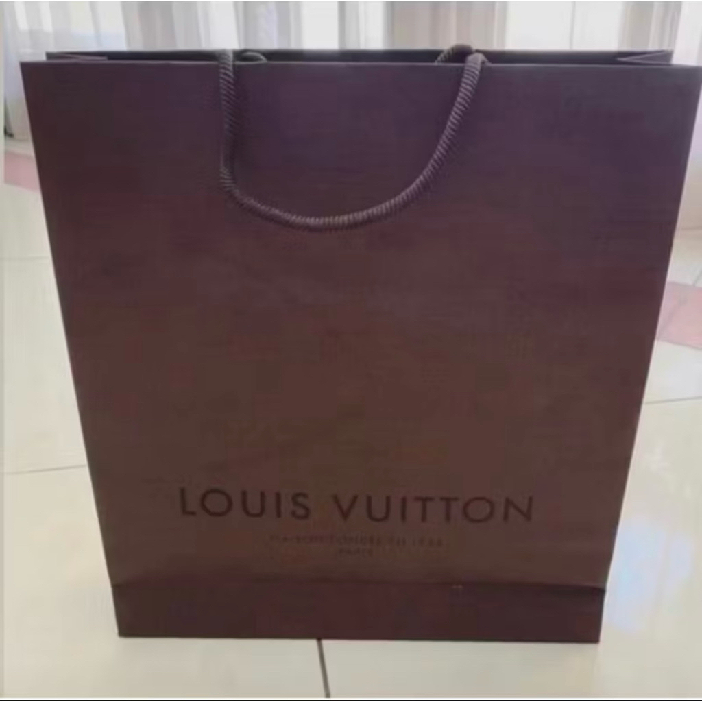 LOUIS VUITTON paper bag kantong kado original