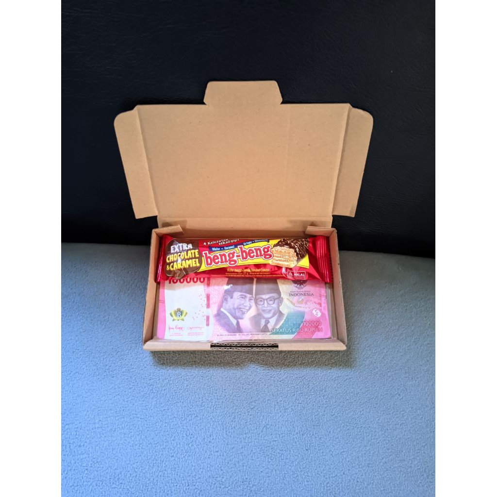 Gift box money/ box money(isi 3-10 lembar)/pesta hadiah ulang tahun/anniversary//valentine/wisuda/bu