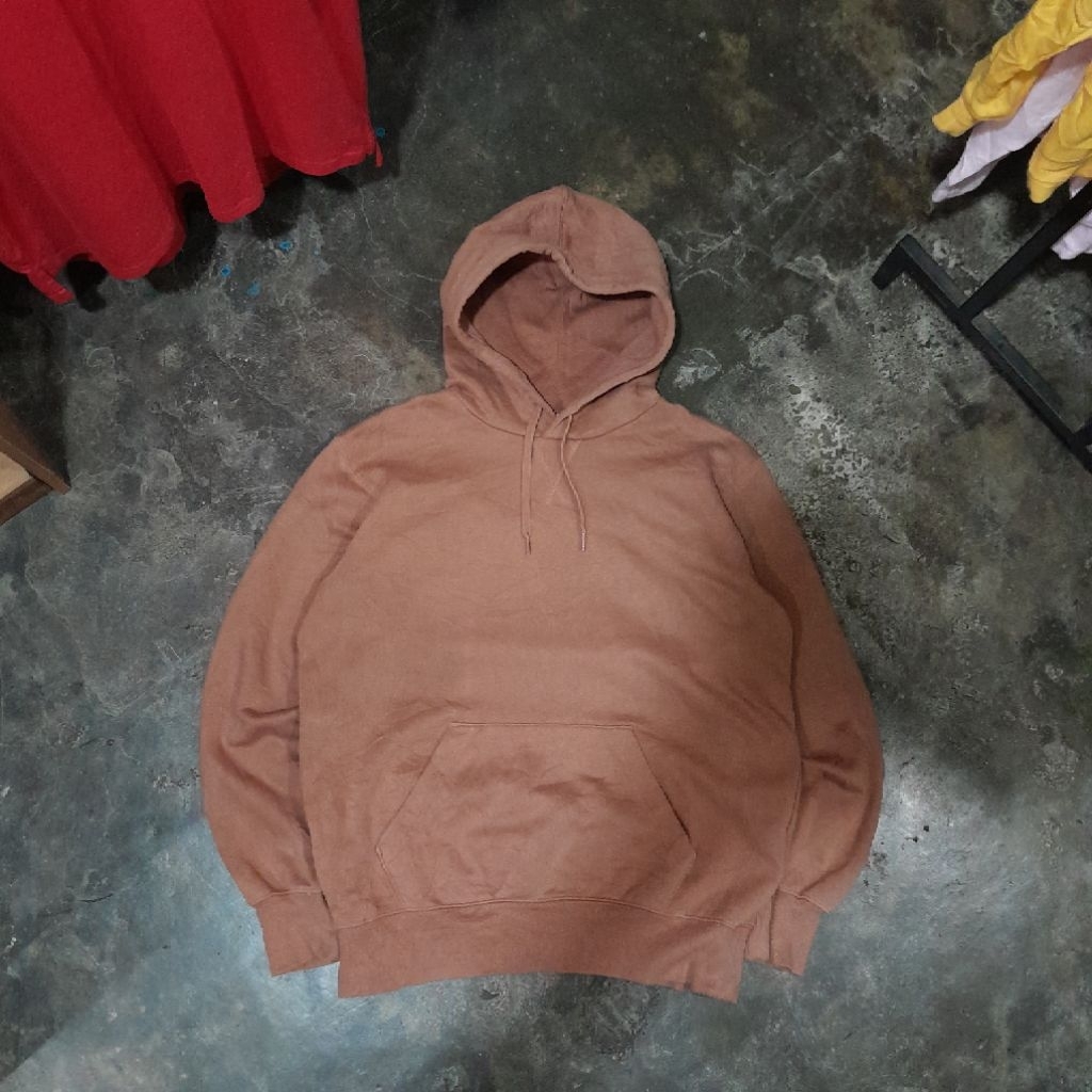 GU UNIQLO HOODIE BROWN
