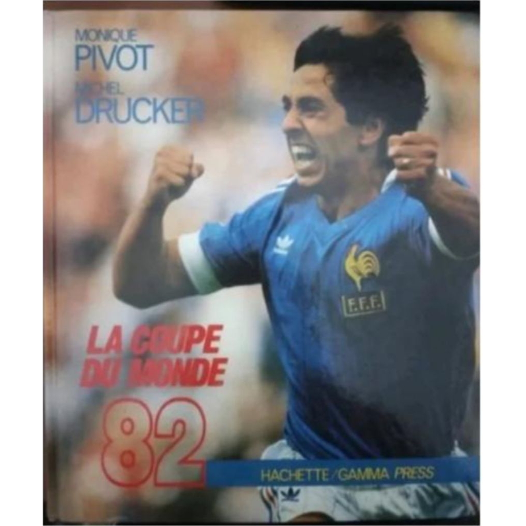 Majalah Bola Review Piala Dunia 1982 Hard Cover