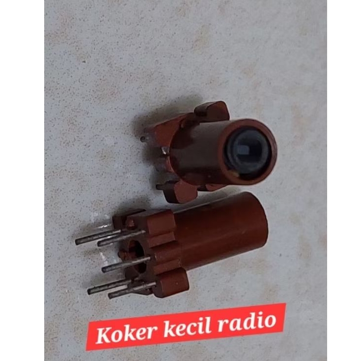 komer kecil radio