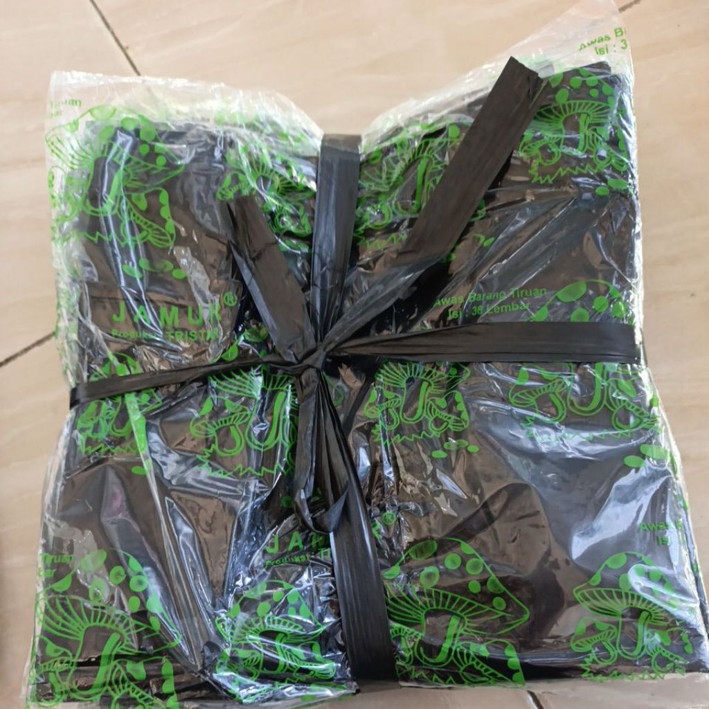 (36lembar/pack) kantong plastik kresek hitam JAMUR tanggung