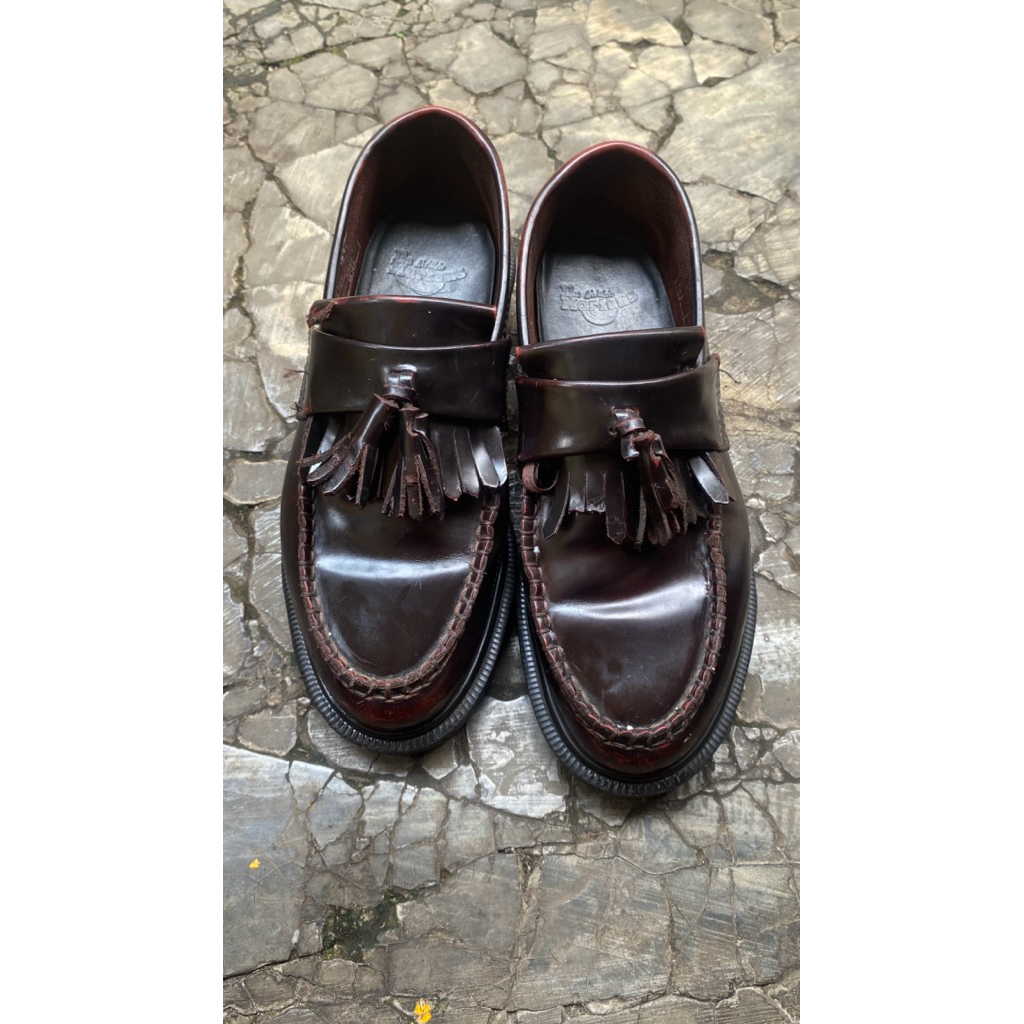 DrMartensAdrianTassel