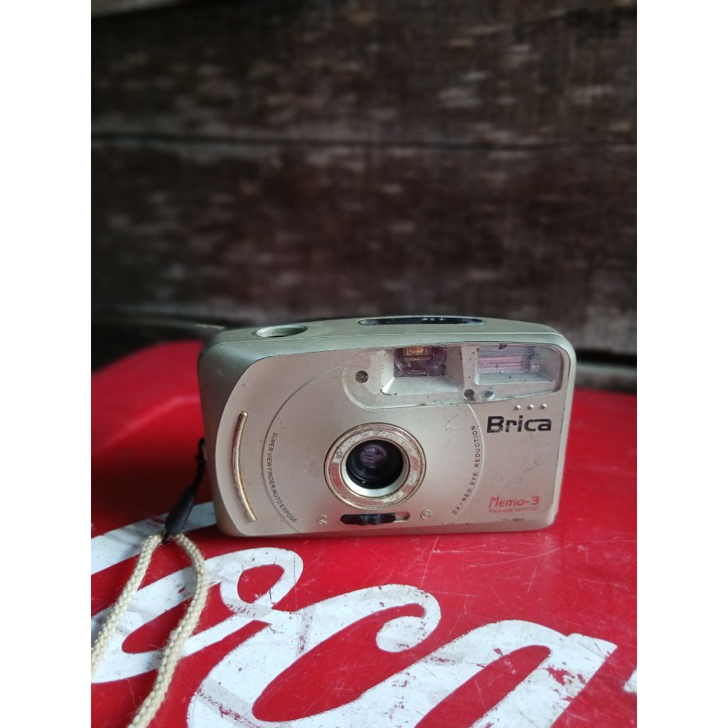 Camera analog brica anggep mati 35rb antik vintage display lawas kuno