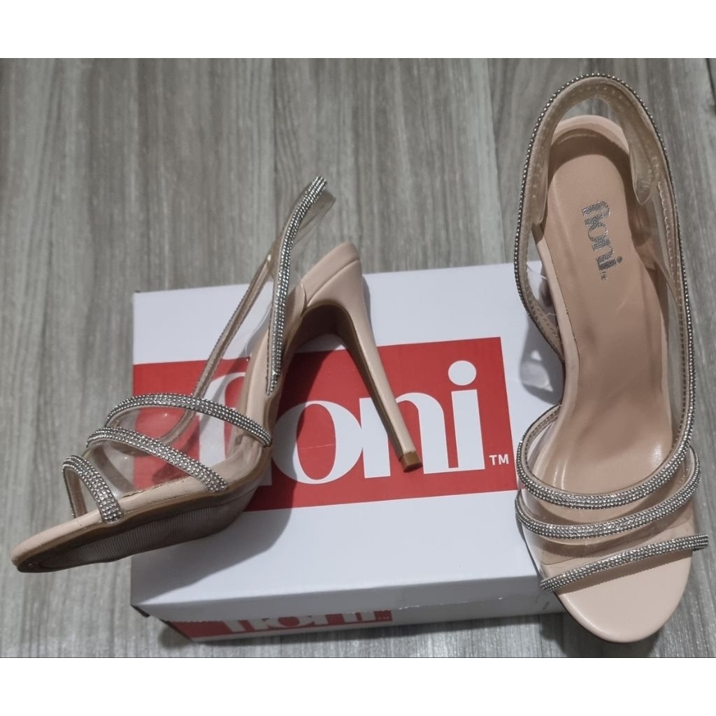 Sepatu Hak FIONI