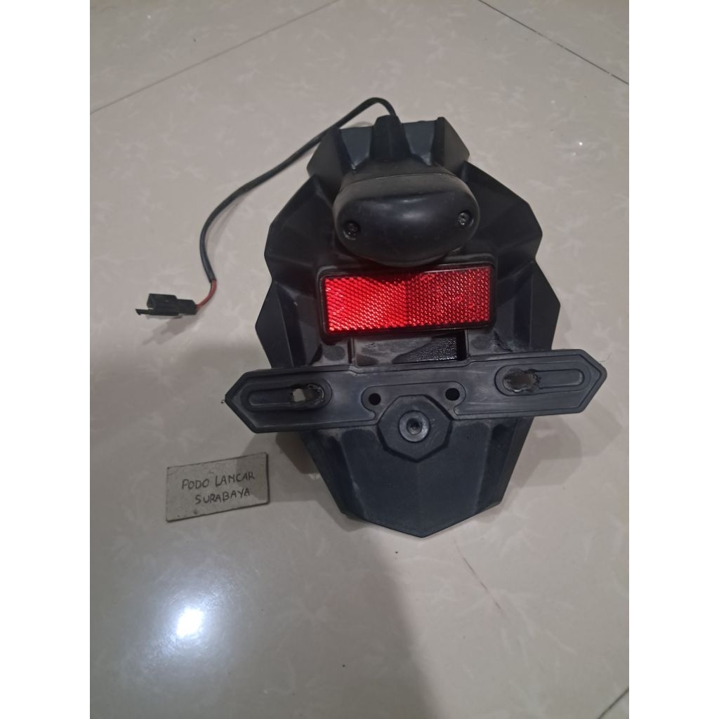 spakbor belakang Z 250 original
