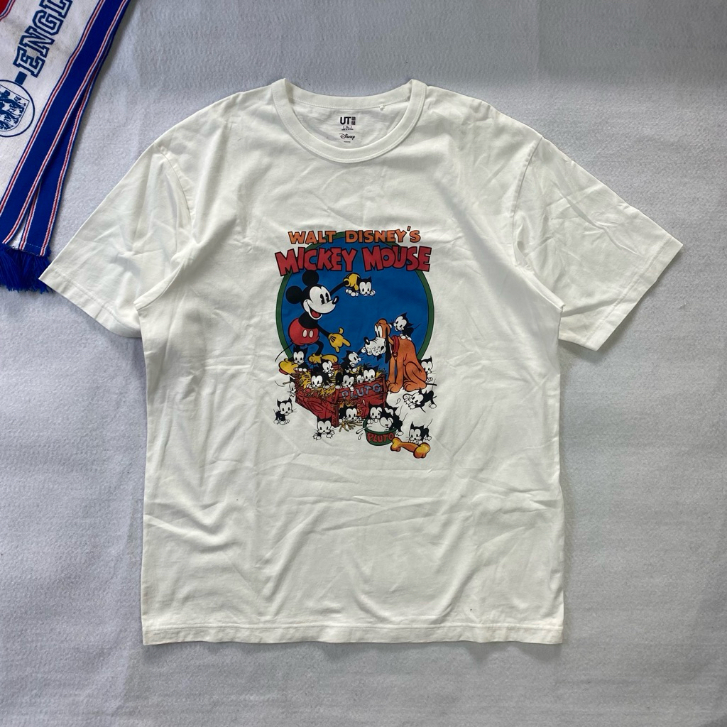 Tshirt Uniqlo UT x Disney