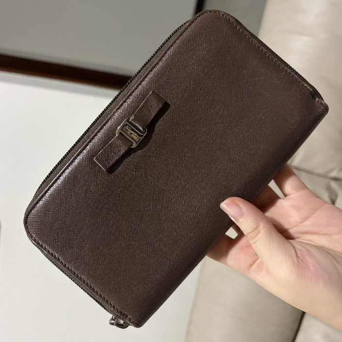 SALVATORE FERRAGAMO VARA BOW WALLET DOMPET WANITA