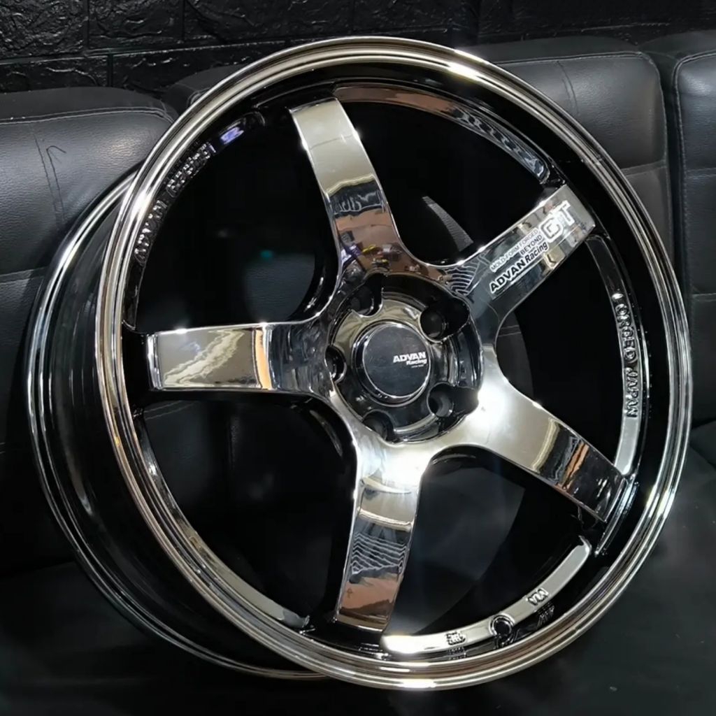 velg ring 19 ADVAN GT lebar 8,5 pcd 5X114,3 ET 42 velg ring 19 Innova reborn venturer reborn zenix v