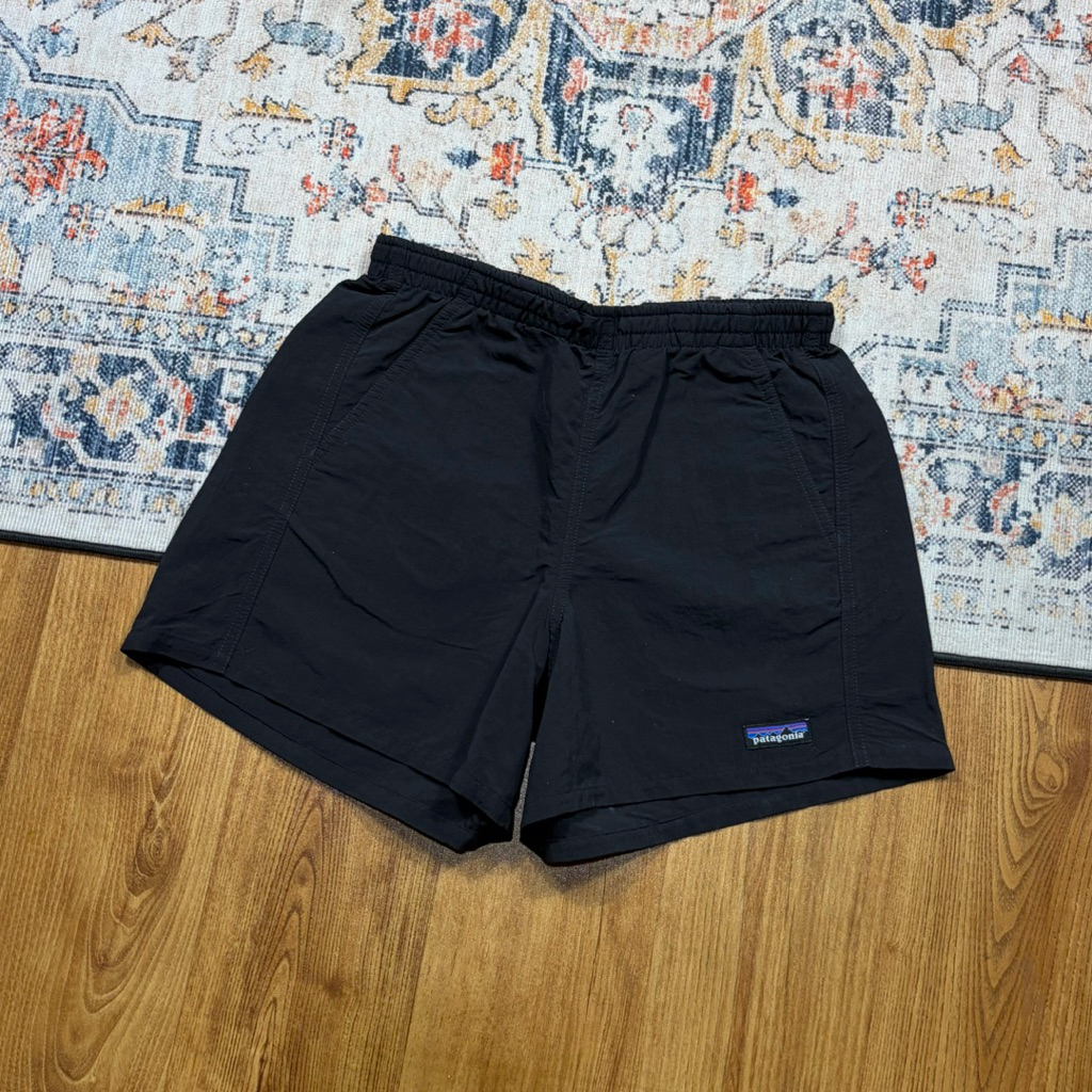 CELANA PENDEK PATAGONIA BAGGIES