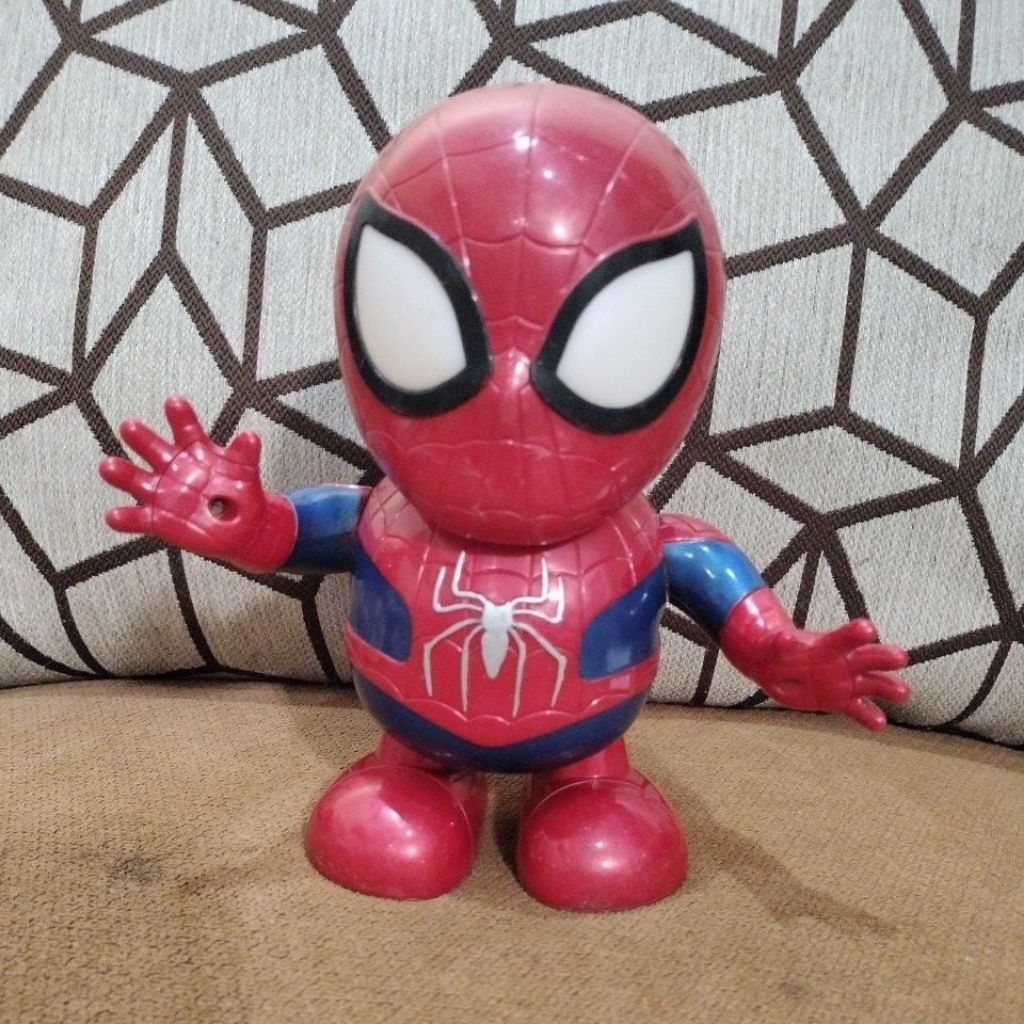 Action Figures Spider Man Besar, Preloved Atau Second