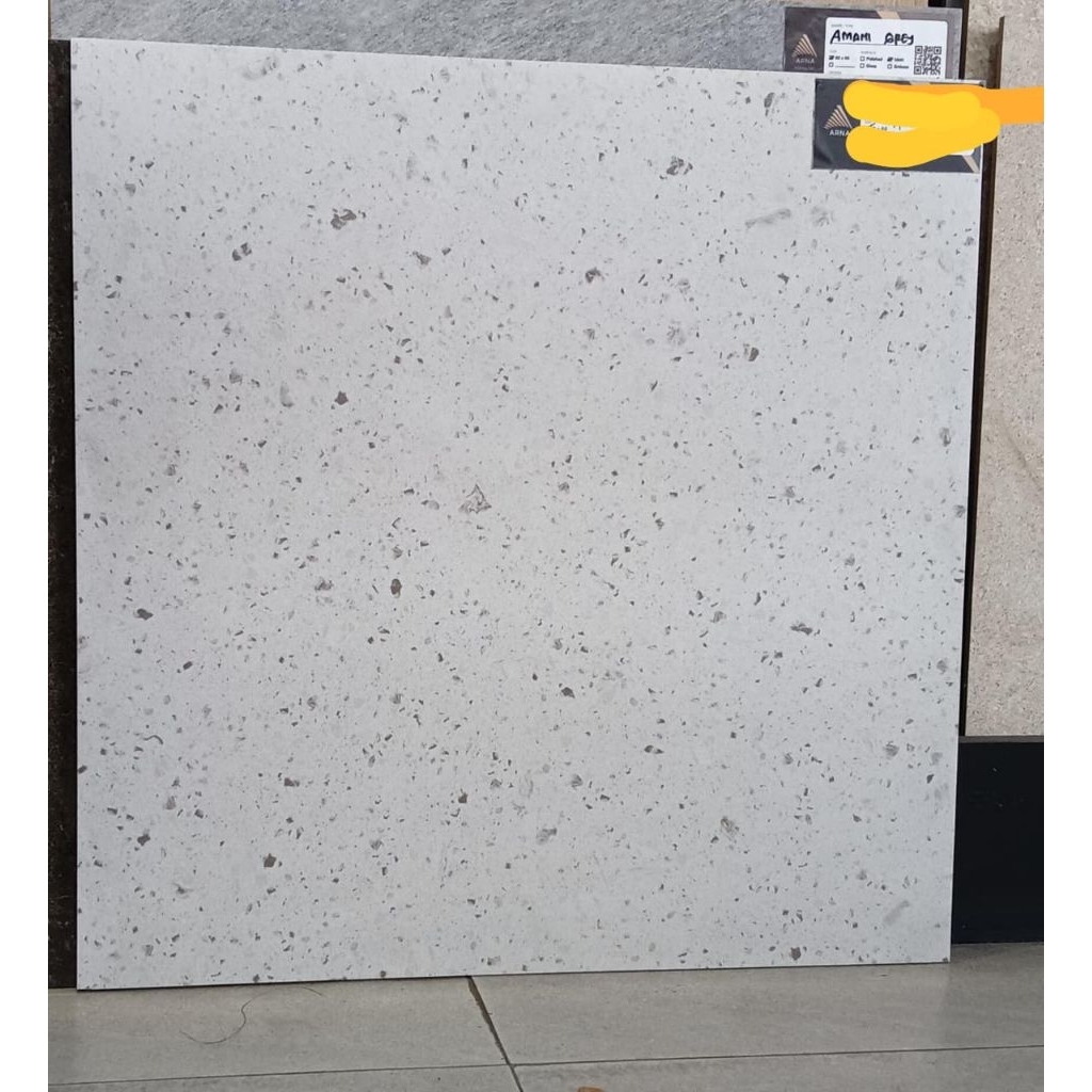 granit lantai kamar mandi ruang tamu teras garasi dapur rumah ARNA 60x60 ANUVA WT motif terrazo tras