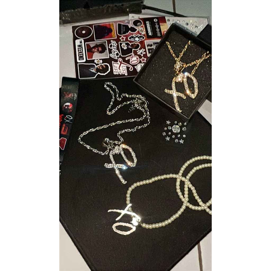 Kalung XO konser The Weeknd kalung anting gelang Silver-Gold XO necklace