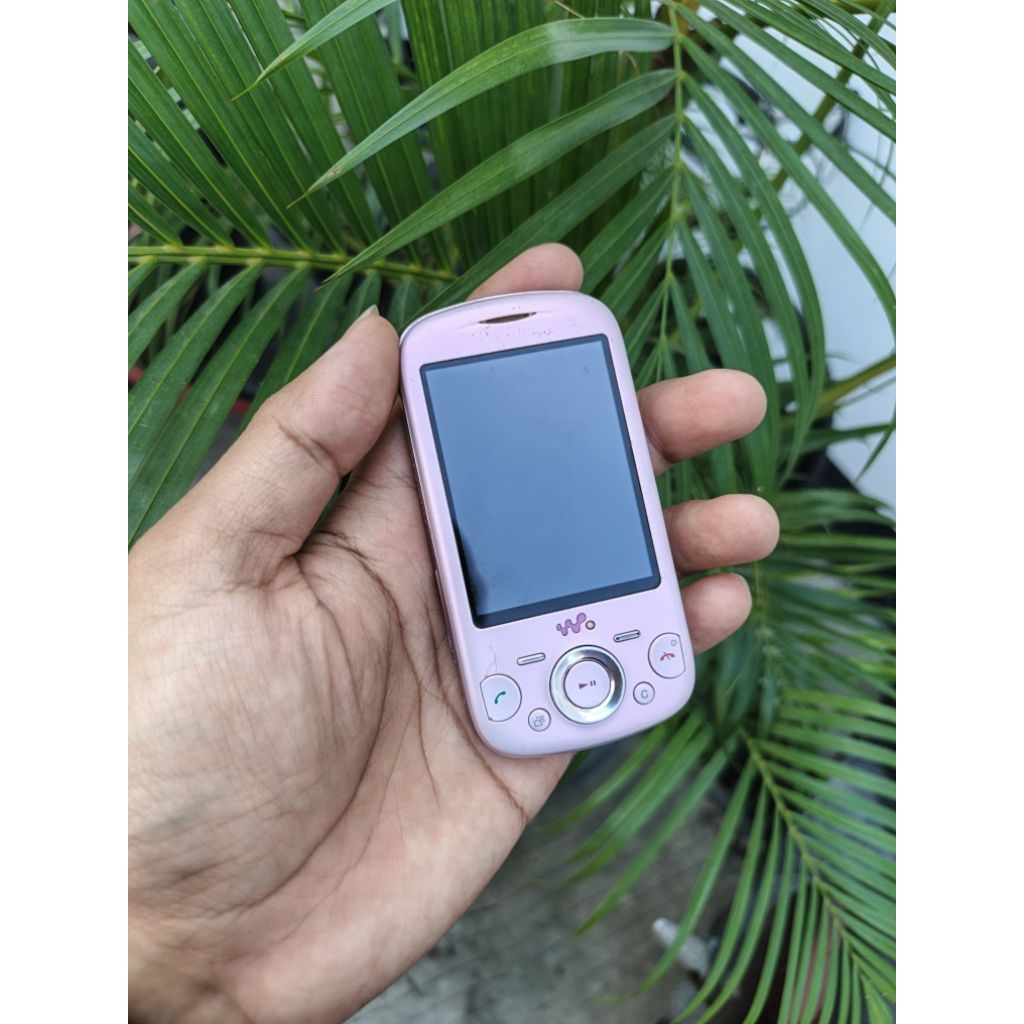 Sony Ericsson w20 zylo pink