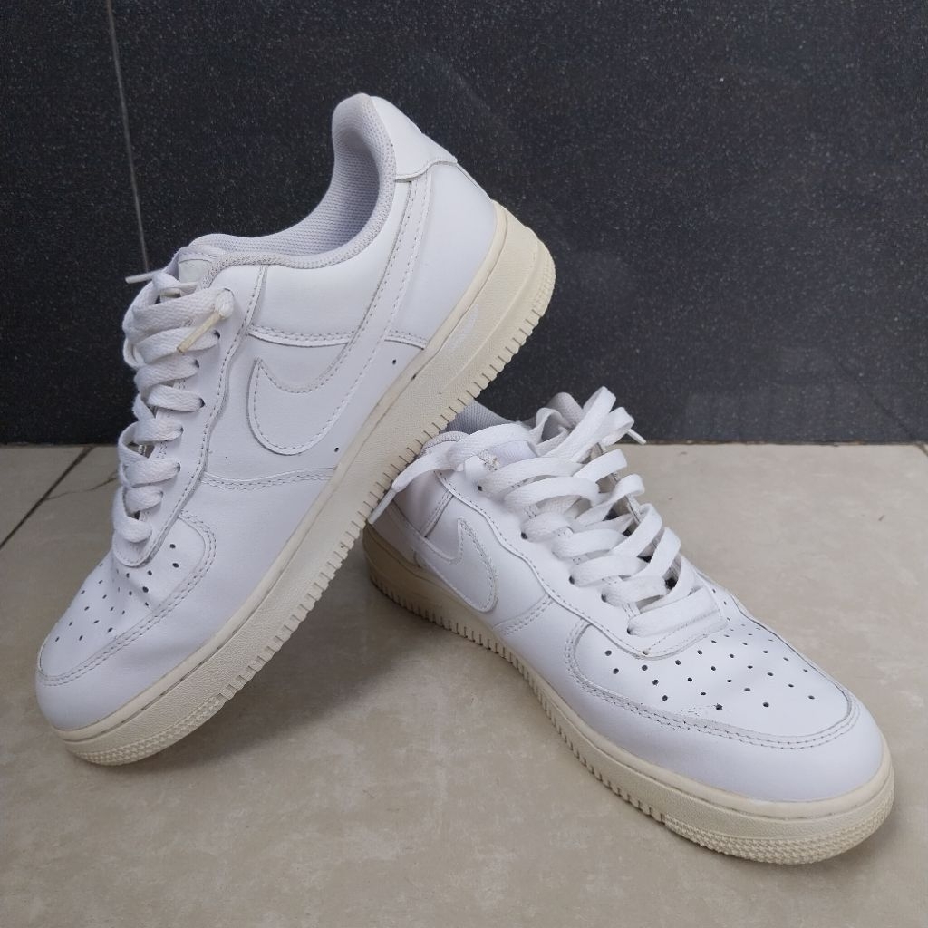Sepatu Nike Air Force 1 Shoes Sneakers second