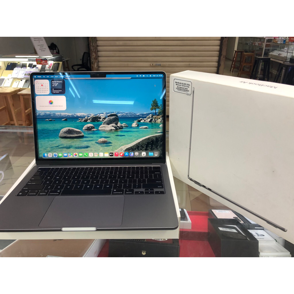 Macbook Air M3 13" 8/512GB second ex garansi inter