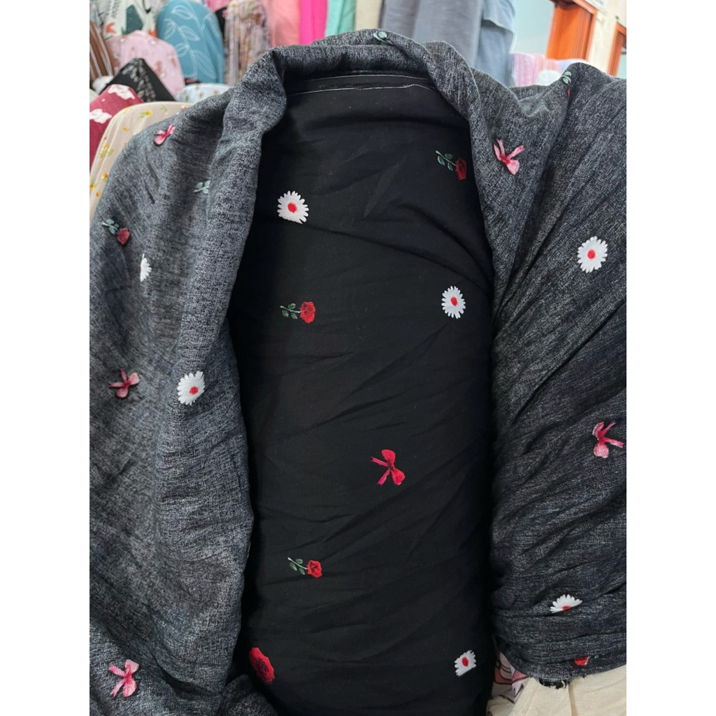 (harga /50cm) kain katun rayon premium motif bunga mawar best seller