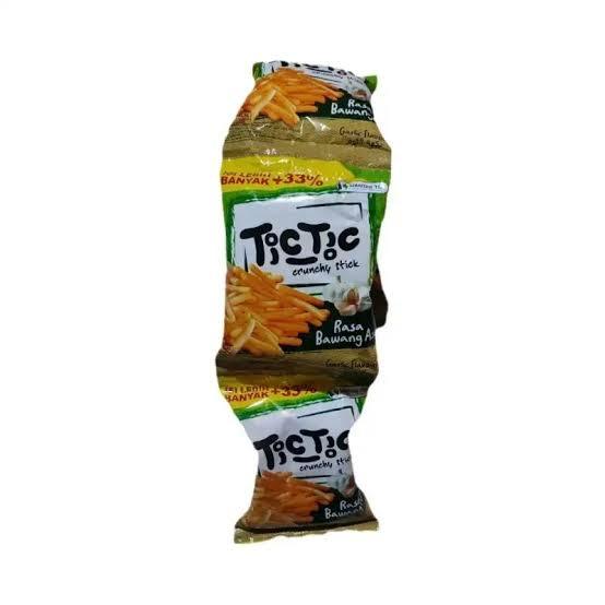 Snack Tic Tic 1 Renceng isi 10 Bungkus Chiki Ciki TicTic Rasa Pedas Mantap & Bawang Garlic