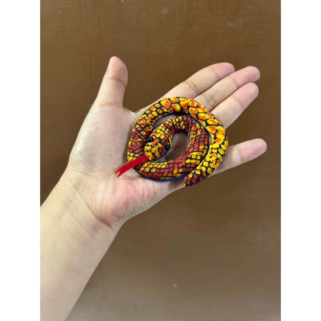 Boneka Karakter Ular Kecil size 18cm / Boneka Ular Kecil / Boneka mini Snake / Boneka Ular seperti a