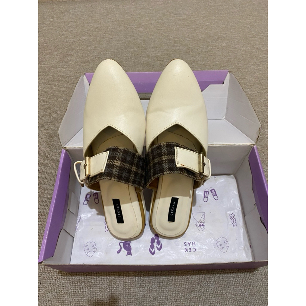 Preloved Sandal Cekhas Size 39