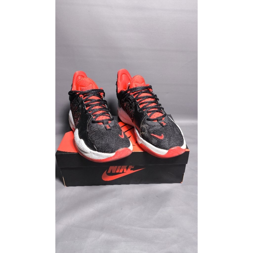 Sepatu basket casual sneakers Nike PG 5 "Bred" second bekas