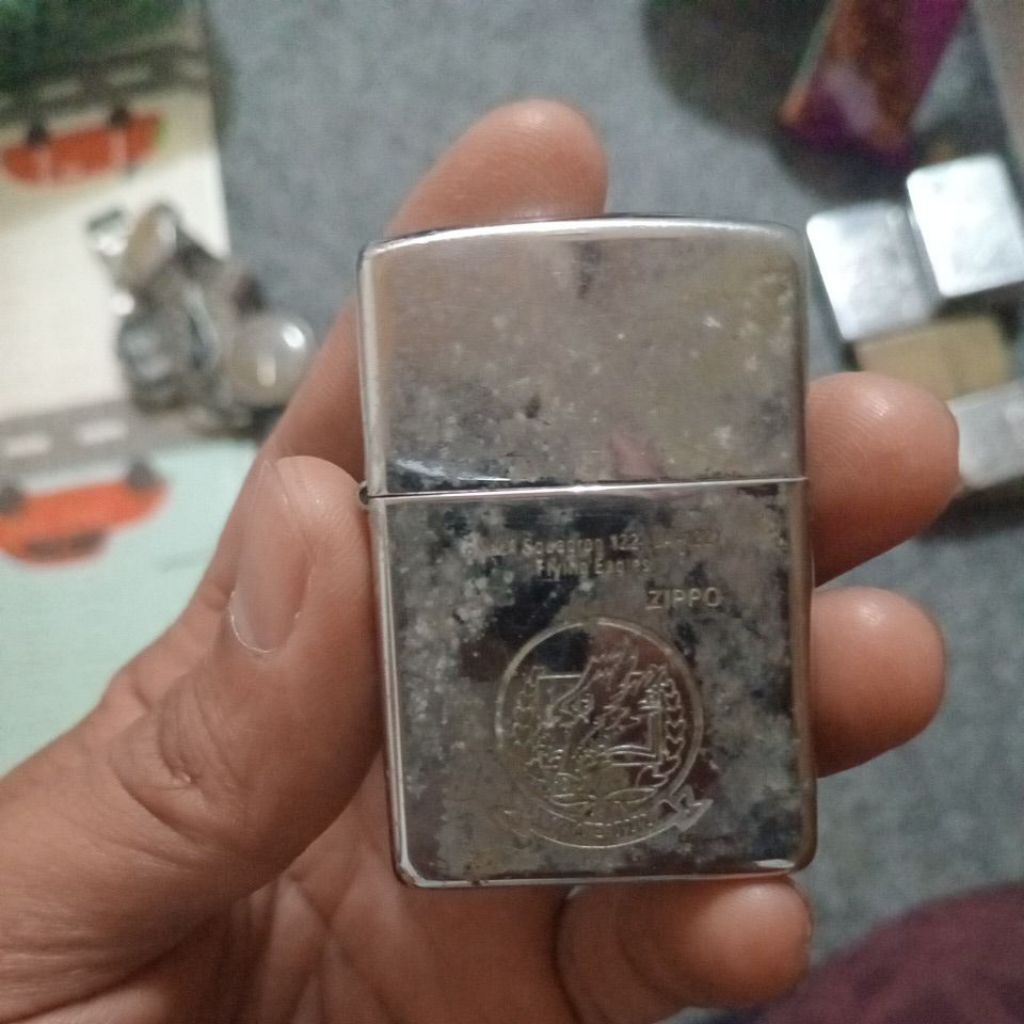 case korek zippo bekas