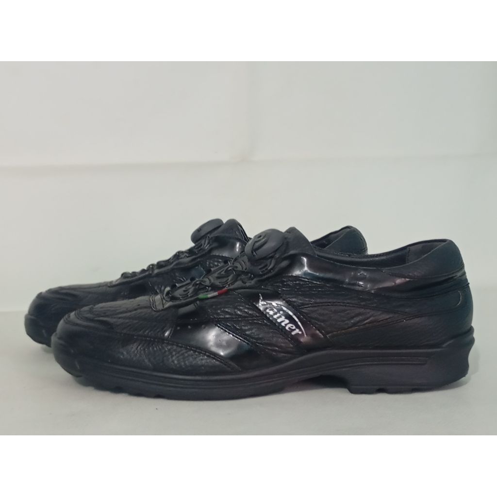 Sepatu VAINER BOA Italy 40 Full Black