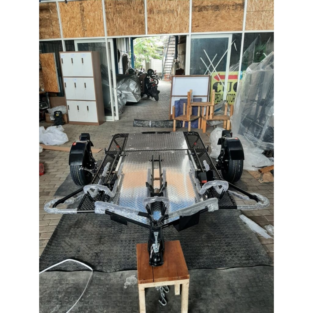 Anhang Towing Motor Gandengan Trailer Import Untuk 3 Motor Harley dan Motor Umum Lainnya
