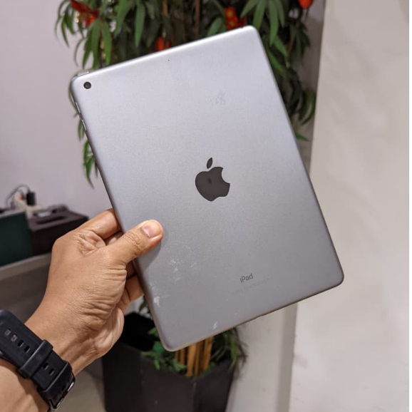 iPad 5 128GB Wifi Bekas / Second Original
