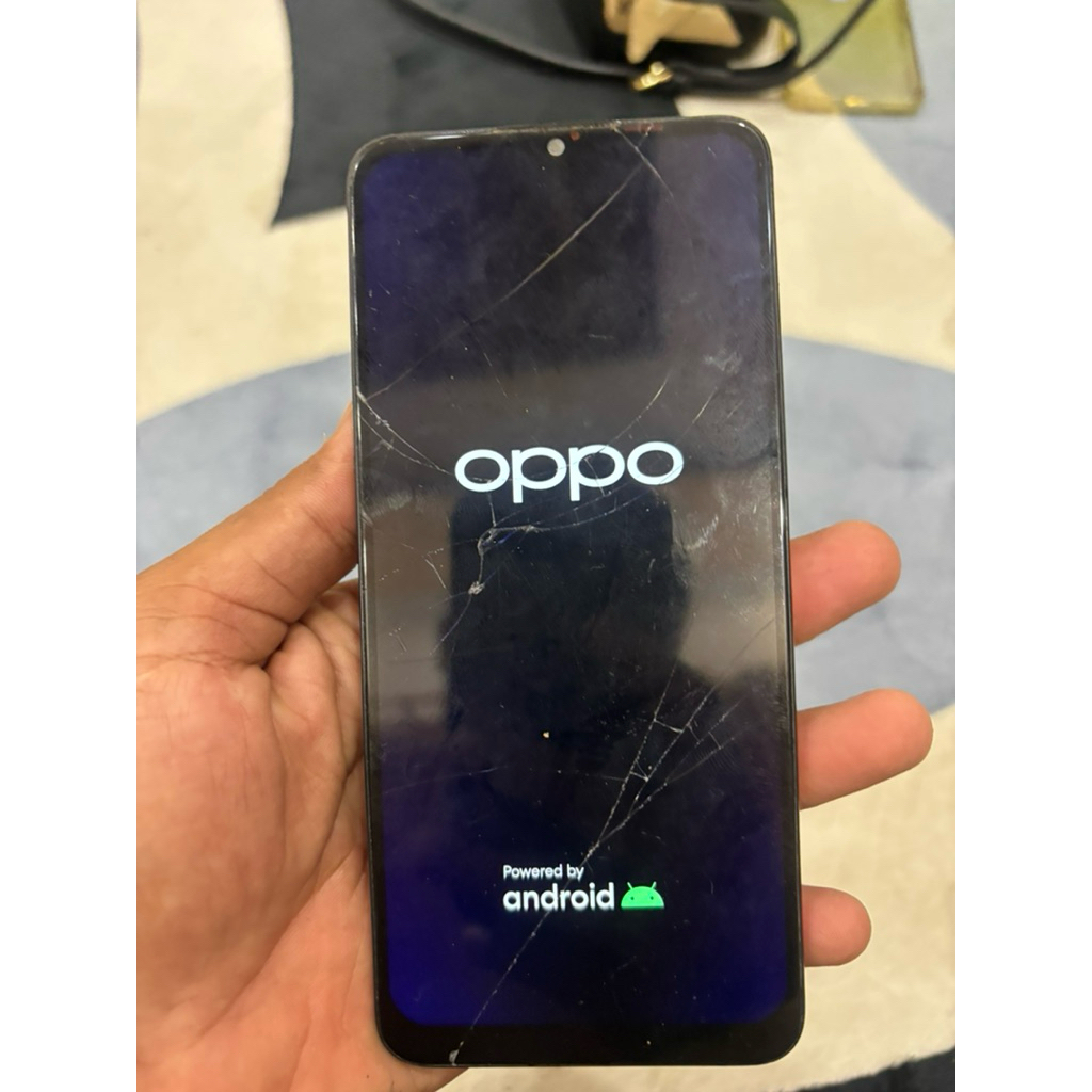 OPPO A5 2020 minus stop logo sama layar pecah