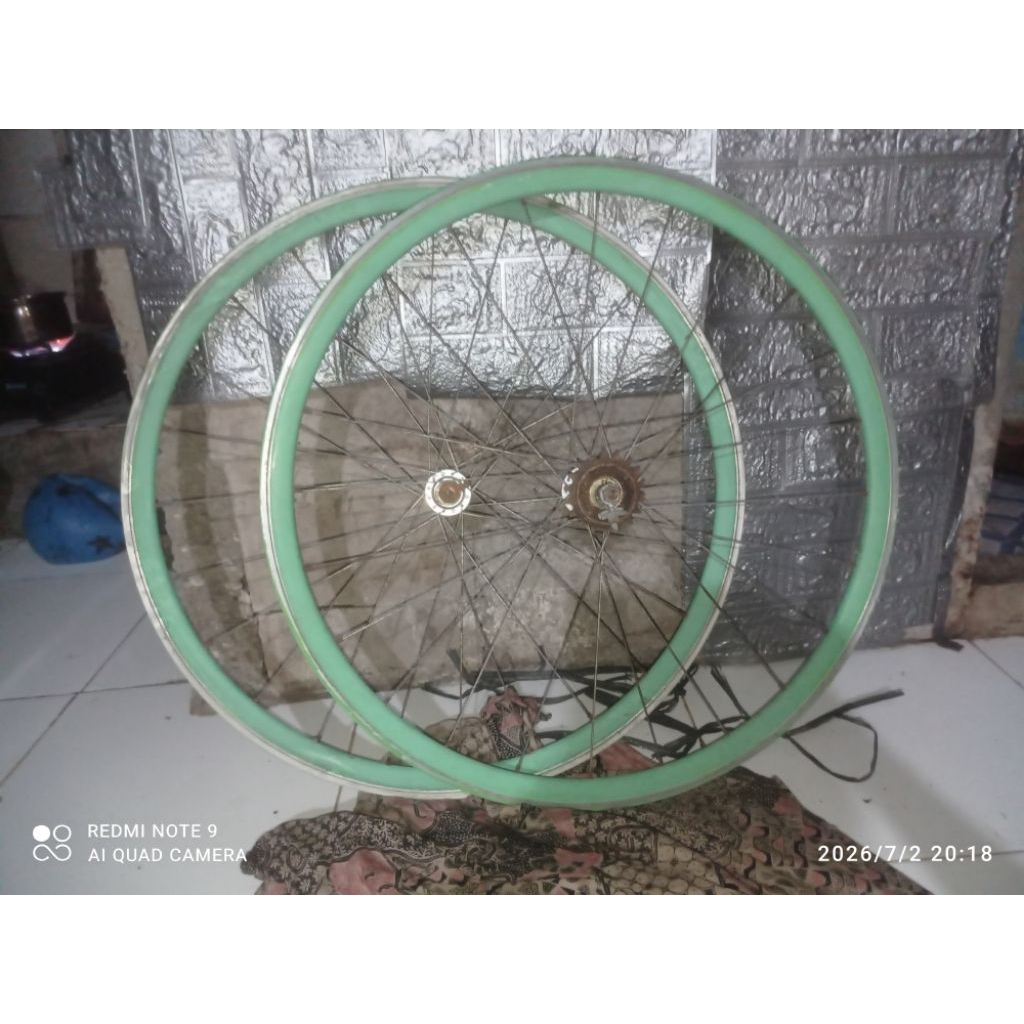 WHEELSET 700c 24Hole depan belakang eks BASIC airwalk